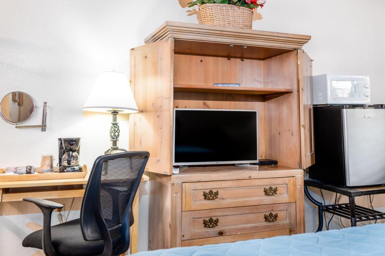 Larian Motel Tombstone Zewnętrze zdjęcie